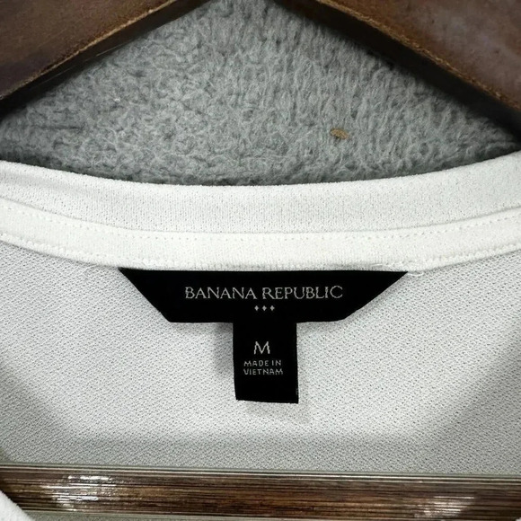 Banana Republic top womens medium ivory ruched drawstring shoulder neutral - Picture 2 of 8